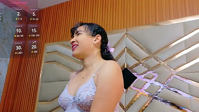 Snapshot of Sluttyandmature chatting on 11.10.25 Sluttyandmature online show from 11.10.25