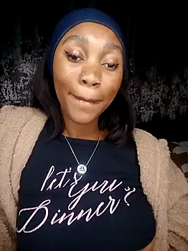 Snapshot of Shria107 chatting on 11.06.25 Shria107 online show from 11.06.25