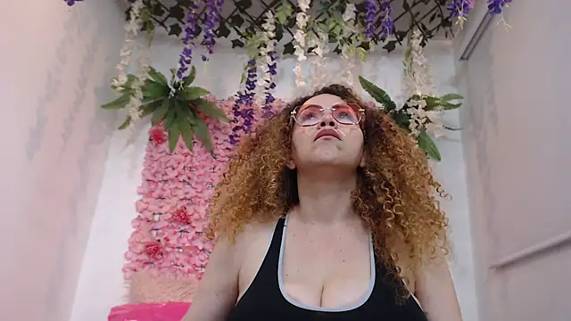 BLONDE SEXYHOT online show from 04.14.26