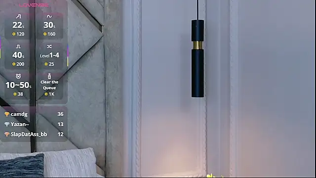 Kendall-Moll online show from 04.14.26