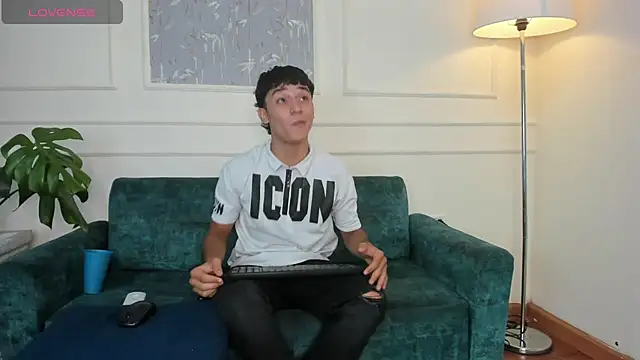 Austin Cardieff online show from 03.01.25