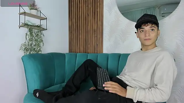 Austin Cardieff online show from 03.18.25