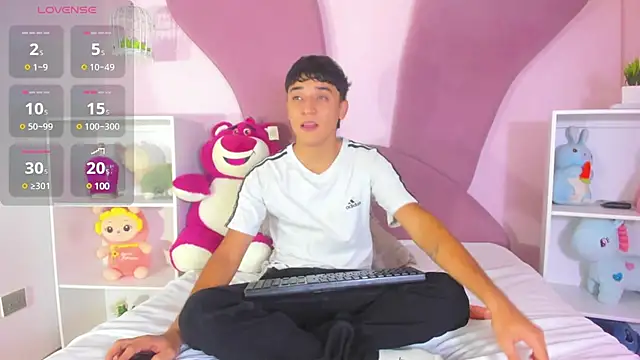 Austin Cardieff online show from 03.23.25