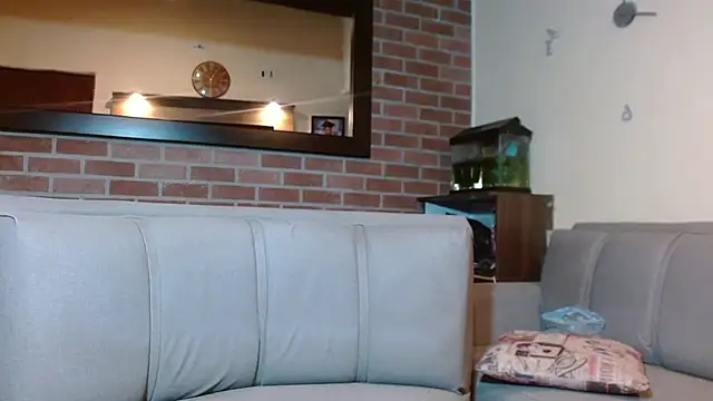 Snapshot of MaximoTorricelli chatting on 10.30.25 MaximoTorricelli online show from 10.30.25