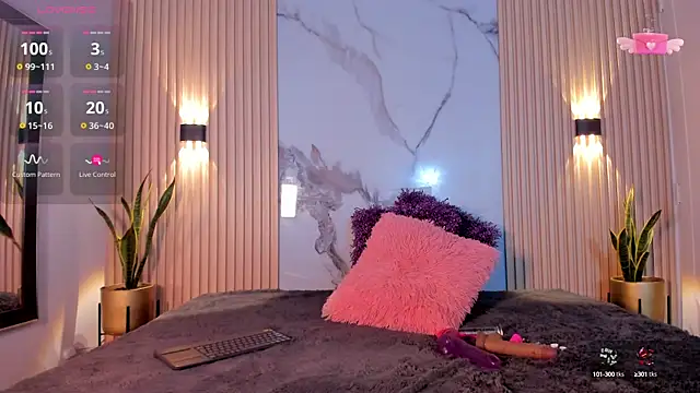 Snapshot of Iamvictoria06 chatting on 01.11.25 Iamvictoria06 online show from 01.11.25