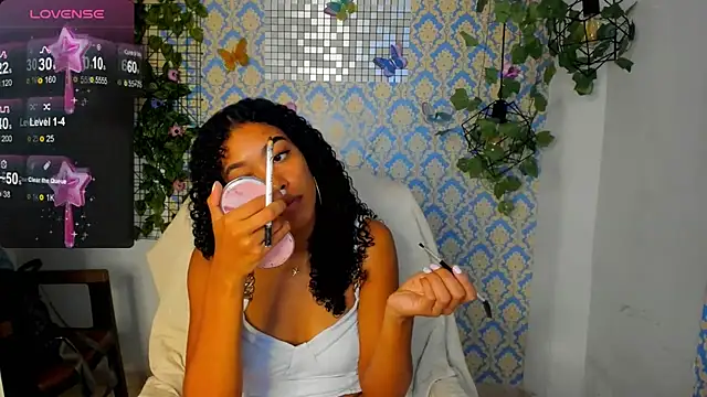 Snapshot of sasha_fox00 chatting on 01.09.25 sasha fox00 online show from 01.09.25