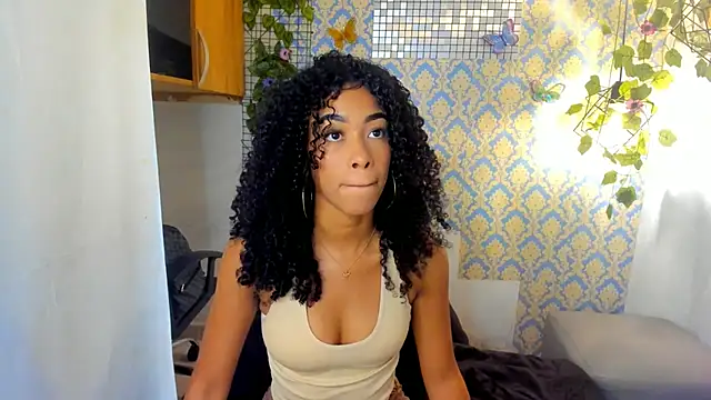 Snapshot of sasha_fox00 chatting on 02.27.25 sasha fox00 online show from 02.27.25