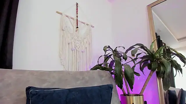 aaroncolombia online show from 04.18.26