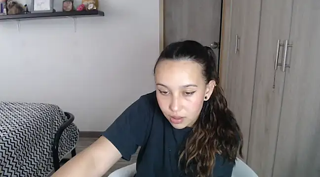 Skarlet Adams28 online show from 12.10.24