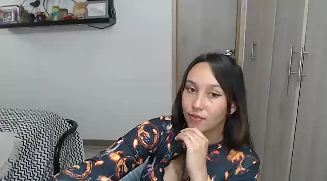 Skarlet Adams28 online show from 01.14.25