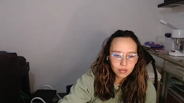 Skarlet Adams28 online show from 03.05.25