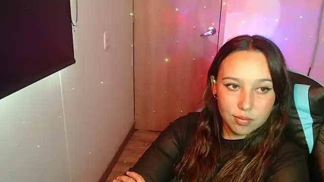 Skarlet Adams28 online show from 03.17.26