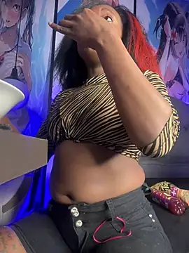 Snapshot of Thyana_LS chatting on 01.22.25 Thyana LS online show from 01.22.25