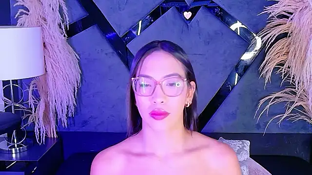 KylieWhite online show from 10.30.25