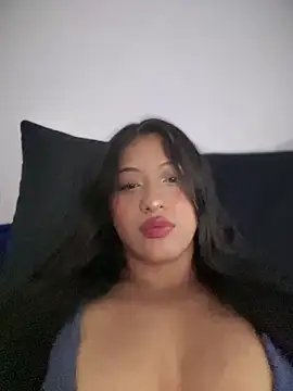 Estefanii- online show from 11.04.25