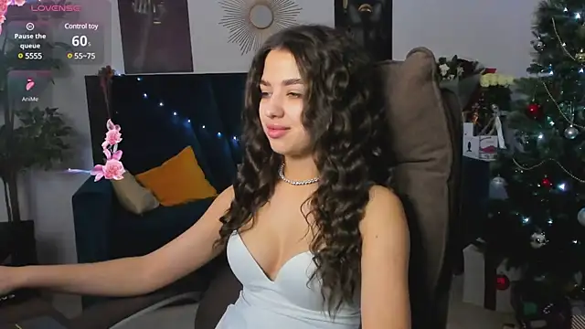 Snapshot of CharleneWoods chatting on 12.31.24 CharleneWoods online show from 12.31.24