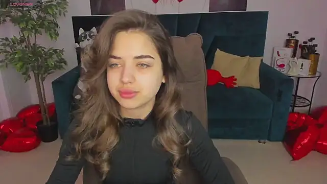 Snapshot of CharleneWoods chatting on 02.11.25 CharleneWoods online show from 02.11.25