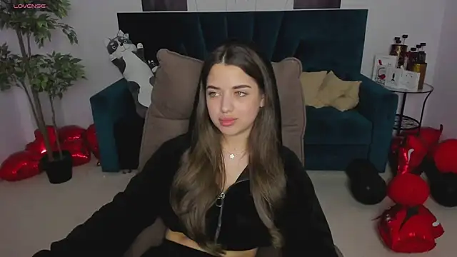 Snapshot of CharleneWoods chatting on 03.02.25 CharleneWoods online show from 03.02.25
