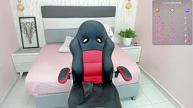 Snapshot of ALICESTARKK chatting on 01.10.25 ALICESTARKK online show from 01.10.25