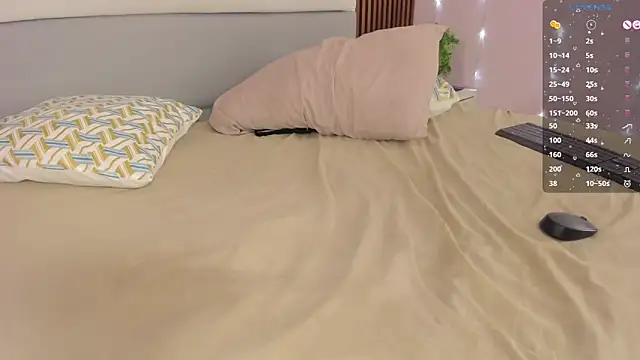 Snapshot of ALICESTARKK chatting on 01.14.26 ALICESTARKK online show from 01.14.26