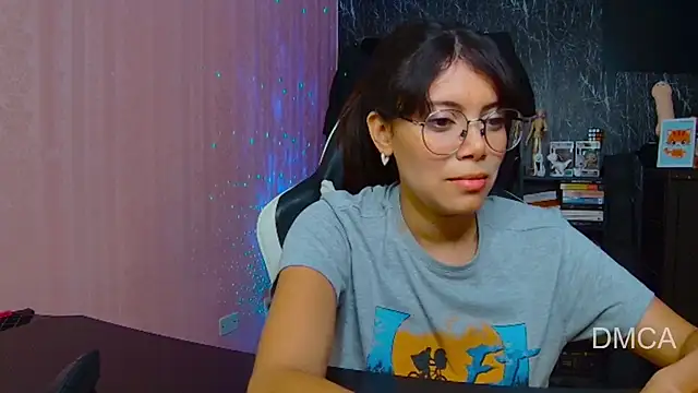 Snapshot of Drea_Foox chatting on 10.23.25 Drea Foox online show from 10.23.25