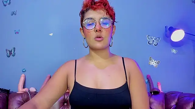 Kaira mosse online show from 03.10.26