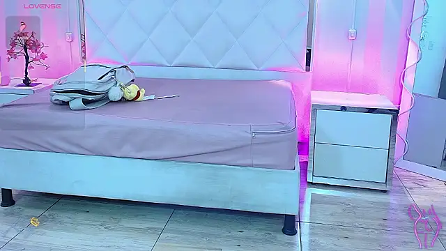 Snapshot of Brendda_tay chatting on 02.11.26 Brendda tay online show from 02.11.26