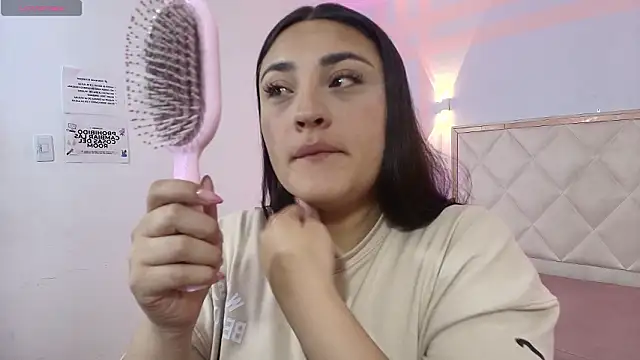 Snapshot of Brendda_tay chatting on 02.18.26 Brendda tay online show from 02.18.26