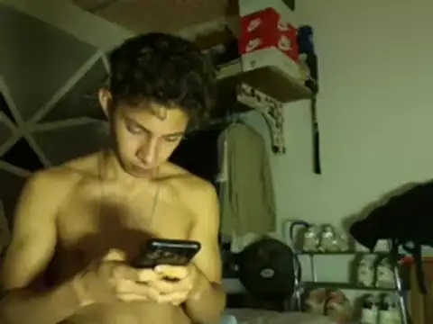 Snapshot of ferchitibellako chatting on 10.25.25 ferchitibellako online show from 10.25.25