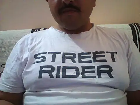 Akhil3290 online show from 04.16.26