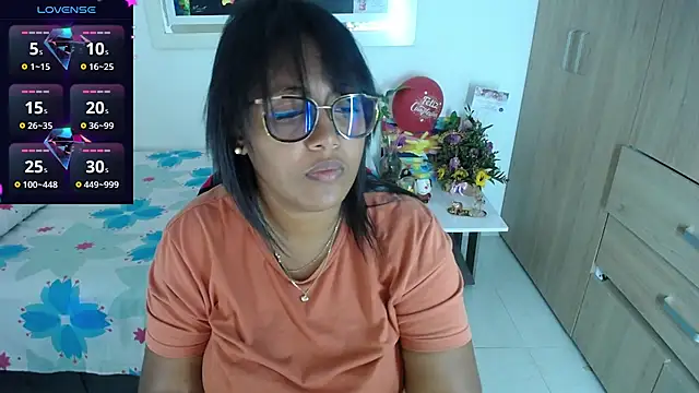 Snapshot of miajoseph_ chatting on 02.17.25 miajoseph online show from 02.17.25