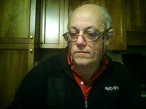 Snapshot of gianbragallini chatting on 12.04.25 gianbragallini online show from 12.04.25