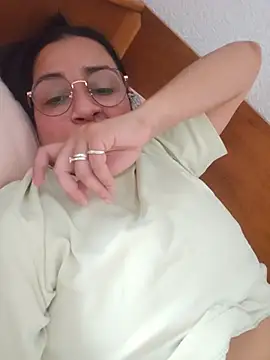 paulinaDiaz1 online show from 06.18.26