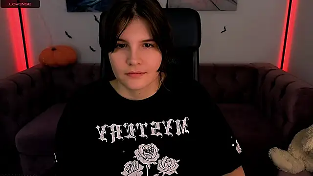 Ruyjin Choi online show from 10.23.25