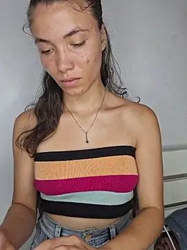 HelenHoltz online show from 12.03.25