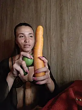 HelenHoltz online show from 02.21.26