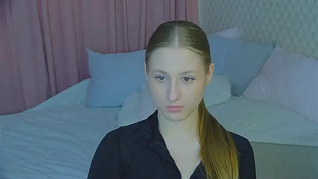 BritneyCruze online show from 03.10.25