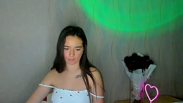 Bella XO online show from 10.07.25