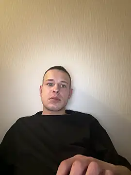 pretty roman online show from 04.20.26