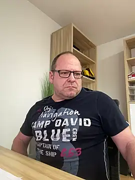 coupleLatinaLovers online show from 12.12.24