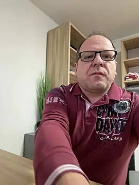 coupleLatinaLovers online show from 02.04.25