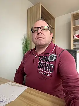 coupleLatinaLovers online show from 02.04.25