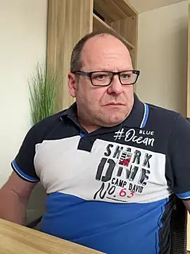 coupleLatinaLovers online show from 03.17.25