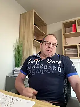 coupleLatinaLovers online show from 03.19.25