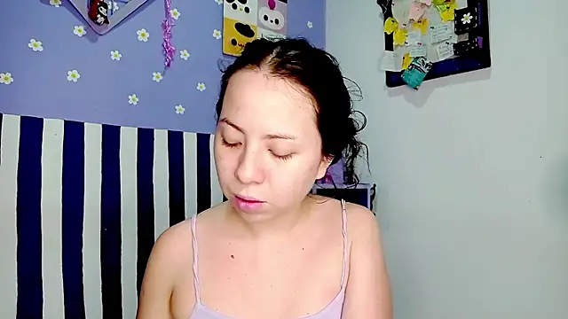 PetiteIvoryQueen19 online show from 06.05.26