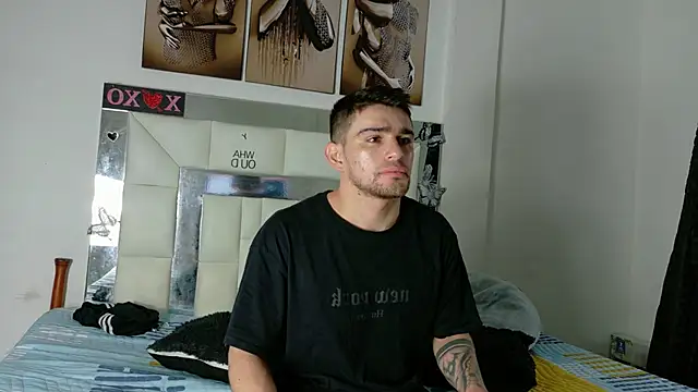 Sexy Alejandro  online show from 02.12.25