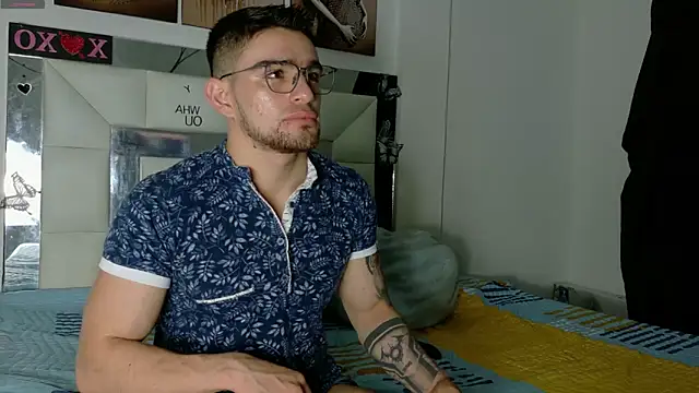 Sexy Alejandro  online show from 02.19.25