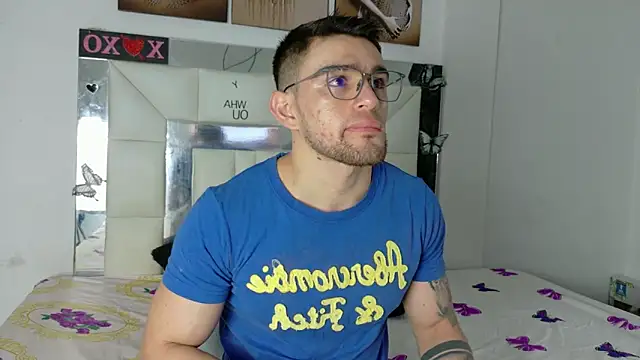 Sexy Alejandro  online show from 03.14.25