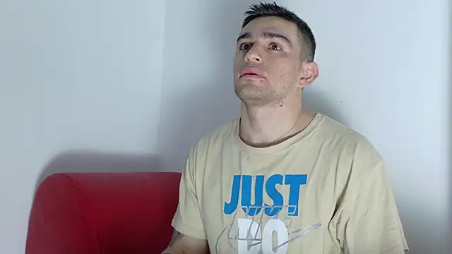 Sexy Alejandro  online show from 05.13.26