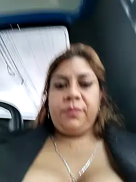 Snapshot of Laura-Hernandez chatting on 12.04.24 Laura-Hernandez online show from 12.04.24